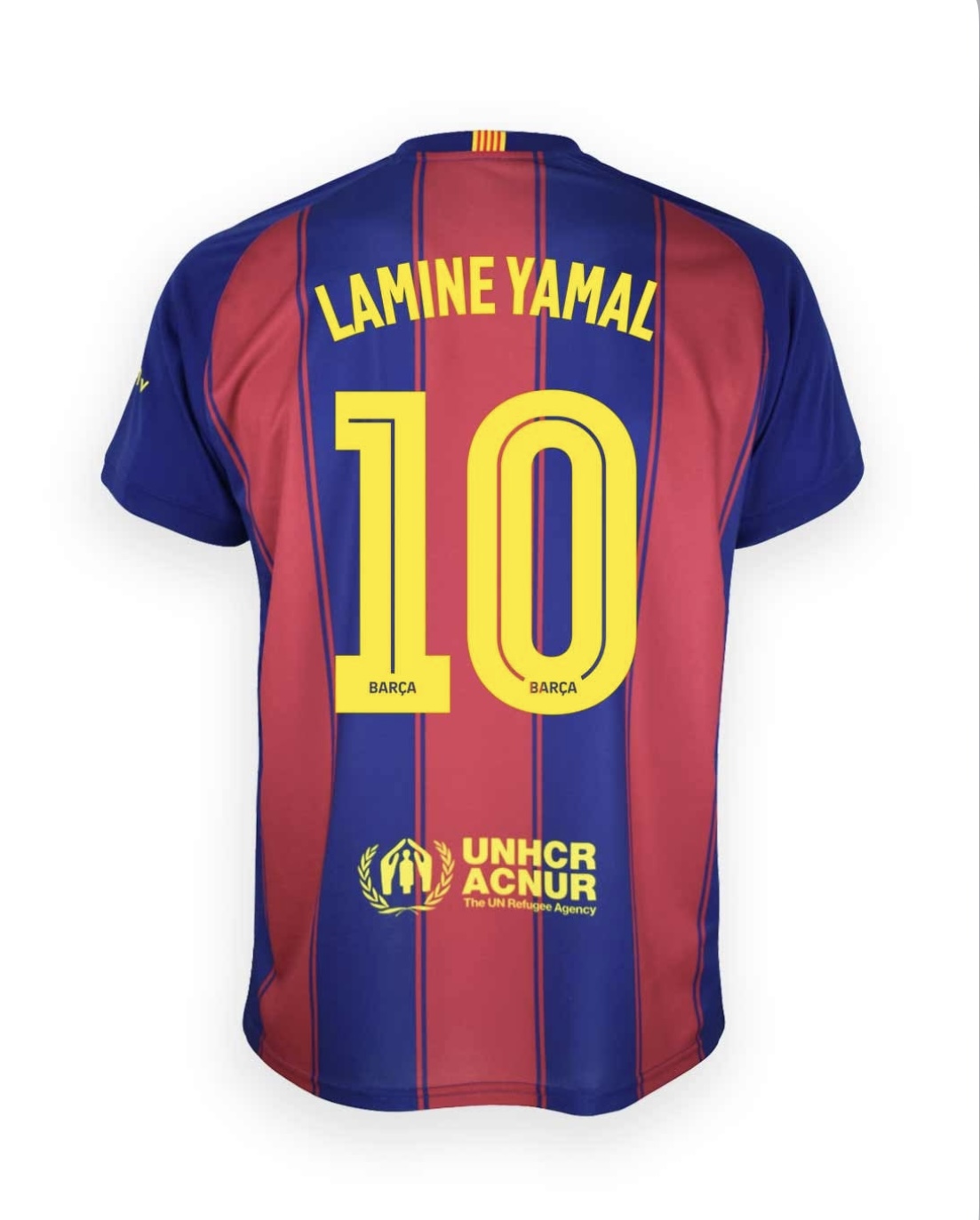 Camisetas y equipaciones de fútbol para hombre, mujer y niño, disponibles en varios colores, tallas y diseños. Uniformes de fútbol oficiales y personalizados con nombre y número, ideales para entrenamientos, partidos o aficionados. Modelos de las principales marcas deportivas, con tejidos transpirables y alta calidad. Compra tu camiseta de fútbol online y luce los colores de tu equipo favorito.camisetas de fútbol,equipaciones de fútbol,camisetas personalizadas camisetas replicas perfecctas,uniformes de fútbol,ropa deportiva,camisetas de equipos,camisetas para entrenamiento,camisetas de clubes y selecciones