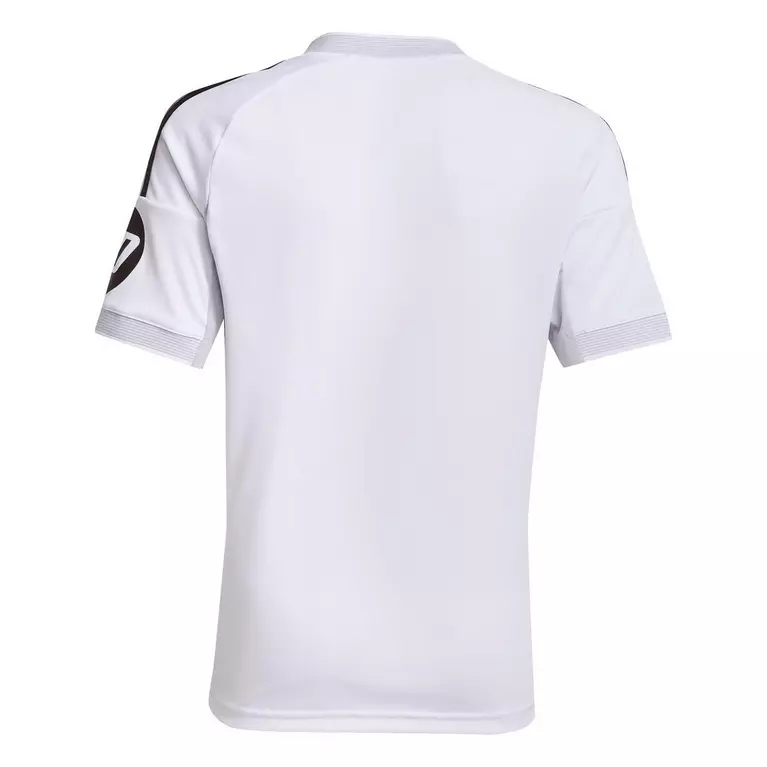 Guía Definitiva de Camisetas de Fútbol 2026: Modelos, Tendencias, Ligas y Cómo Elegir la Mejor para Ti Las camisetas de fútbol 2026 están generando un enorme interés entre aficionados, coleccionistas y compradores que buscan productos oficiales, ediciones limitadas y diseños especiales de sus equipos favoritos. Con la llegada del Mundial 2026 en Estados Unidos, México y Canadá, y con el crecimiento constante de ligas como La Liga, Premier League, Serie A, Bundesliga, Ligue 1 y MLS, la demanda de camisetas long tail relacionadas con clubes y selecciones está en su punto más alto.En esta mega-guía encontrarás información optimizada para búsquedas concretas como: mejor tienda online de camisetas mundial 2026 dónde comprar camisetas La Liga 2026 auténticas camisetas Premier League 2026 precio y calidad camisetas Serie A 2026 edición jugador camisetas Bundesliga 2026 ofertas camisetas Ligue 1 2026 originales camisetas MLS 2026 diseño exclusivo camisetas de fútbol 2026 baratas y de calidad Camisetas del Mundial 2026: Tendencias, diseños y qué esperar El Mundial 2026, organizado por EE.UU., México y Canadá, será el primero con 48 selecciones, lo que significa más camisetas, más colecciones y más lanzamientos especiales que nunca. Tendencias clave en camisetas del Mundial 2026 Diseños minimalistas con detalles culturales Los fabricantes están apostando por estilos limpios inspirados en elementos tradicionales de cada país. Tecnologías avanzadas de transpiración Términos muy buscados como camisetas de fútbol 2026 tejido transpirable, tecnología Heat-Ready, Dri-Fit 2026 o AeroSwift 2026 tienen gran demanda. Versiones Pro vs. versiones Stadium Los usuarios buscan comparativas: camiseta pro vs. stadium mundial 2026, cuál comprar, diferencias entre calidad jugador y calidad aficionado. Reediciones retro 1994, 2006 y 2010 Mucha búsqueda long-tail: camisetas retro selección 1994 mundial 2026 ediciones homenaje camiseta mundial México 86 Camisetas La Liga 2026: Barça, Real Madrid, Atlético, Betis, Sevilla y más Las camisetas La Liga 2026 son de las más buscadas en Google año tras año. Los aficionados quieren conocer precios, lanzamientos, filtraciones y comparativas. camiseta Real Madrid 2026 home autenticidad camiseta Barcelona 2026 filtraciones comprar camiseta Atlético de Madrid 2026 barata camiseta Valencia 2026 diseño especial camiseta La Liga 2026 envío rápido Qué caracteriza a las camisetas de La Liga 2026 Colores más sólidos y menos experimentales. Mayor personalización con nombres y dorsales 2026. Aumento en la demanda de camisetas edición jugador 2026. Camisetas Premier League 2026: Manchester City, Arsenal, Chelsea, Liverpool, United… La Premier League es la liga más global, lo que genera millones de búsquedas sobre camisetas Premier League 2026. camiseta Manchester City 2026 Haaland camiseta Arsenal 2026 edición limitada camiseta Liverpool 2026 versión jugador camiseta Manchester United 2026 retro camisetas Premier League 2026 envío internacional barato Tendencias Patrocinadores minimalistas. Regreso de diseños clásicos de los 90. Mucha demanda por camisetas “third kit” o terceras equipaciones 2026. Camisetas Serie A 2026: Juventus, Inter, AC Milan, Roma, Napoli y más Italia sigue siendo una referencia en diseño futbolístico. camiseta Juventus 2026 stripes clásica camiseta Inter 2026 serpente azul camiseta AC Milan 2026 roja y negra edición jugador camiseta Roma 2026 conmemorativa camiseta Napoli 2026 Diez Maradona homenaje ¿Qué hace únicas a las camisetas Serie A 2026? Mezcla de estilo retro y moderno. Mayor uso de gráficos geométricos. Presentaciones especiales para competiciones europeas. Camisetas Ligue 1 2026: PSG, Marsella, Lyon, Mónaco… Con camisetas PSG 2026 dominan Google, especialmente por jugadores estrella.camiseta PSG 2026 Mbappé (o reemplazo) camiseta Olympique de Marsella 2026 camiseta Lyon 2026 original camiseta Mónaco 2026 Kappa edición limitada Líneas de diseño destacadas: Gráficos inspirados en arquitectura parisina. Patrones diagonales icónicos en Mónaco. Estilos limpios con colores tradicionales. Camisetas Bundesliga 2026: Bayern, Dortmund, Leipzig, Leverkusen… La Bundesliga siempre ofrece diseños innovadores que atraen a coleccionistas. camiseta Bayern 2026 roja versión jugador camiseta Borussia Dortmund 2026 Puma edición especial camiseta RB Leipzig 2026 Red Bull diseño camiseta Bayer Leverkusen 2026 campeón Características 2026 Colores eléctricos y detalles futuristas. Mayor enfoque en sostenibilidad. Lanzamientos tempranos en primavera. Camisetas MLS 2026: Equipos de EE.UU. y gran empuje por el Mundial El Mundial 2026 impulsará enormemente el interés por las camisetas MLS 2026. camiseta LA Galaxy 2026 Beckham legacy camiseta Inter Miami 2026 rosa edición Messi camiseta Seattle Sounders 2026 camiseta New York City FC 2026 La MLS sigue apostando por diseños arriesgados, colaboraciones artísticas y camisetas temáticas del “soccer culture”. Cómo elegir la mejor camiseta de fútbol 2026 Decide si quieres versión jugador o versión aficionado qué diferencia hay entre camiseta pro y stadium 2026 mejor calidad camiseta 2026 edición jugador