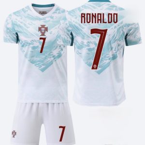 Nueva camiseta y pantalón de la Selección de Portugal Versión Niños para el Mundial Mexico 2026